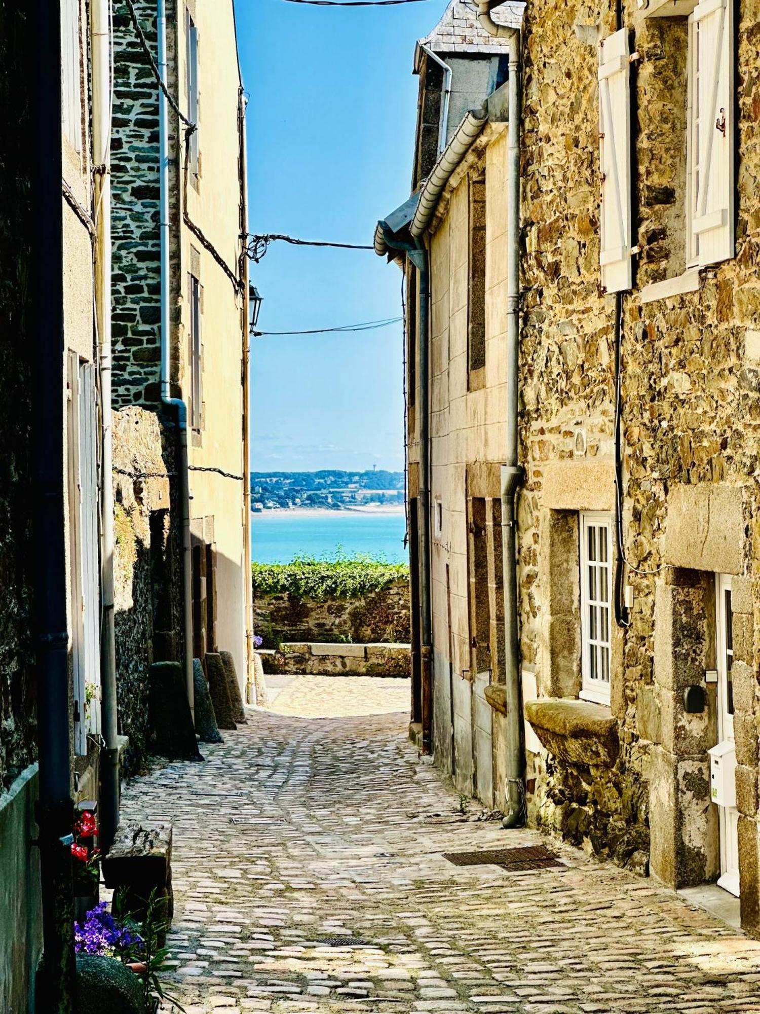 Le Refuge De Lalbatros Vert Donville-les-Bains Kültér fotó